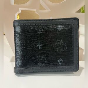 MCM BLACK VISETOS MEN’S WALLET